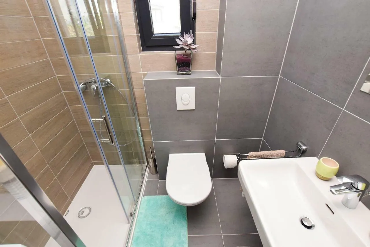 Apartment Lenora Split