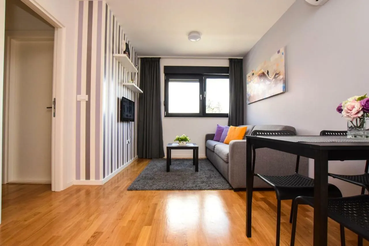 Apartment Lenora Split