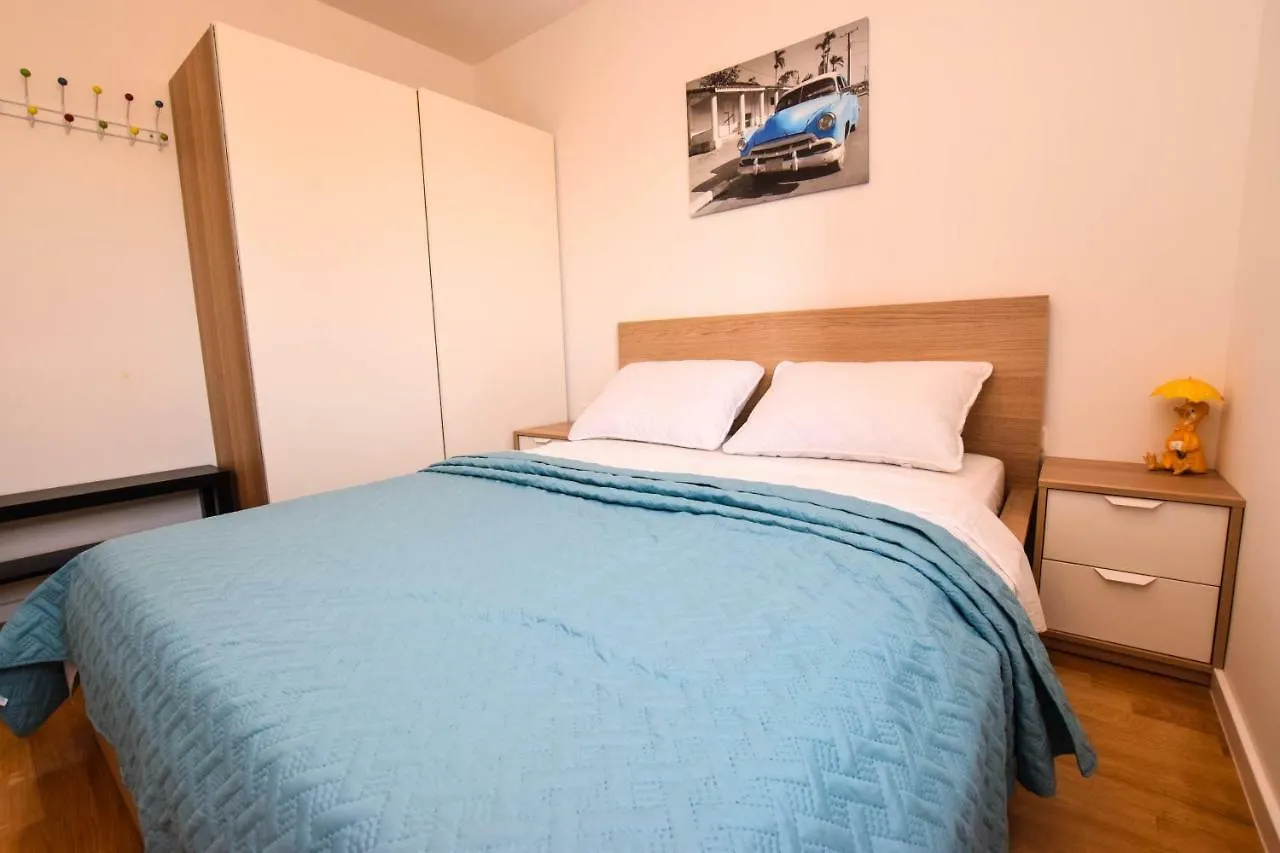 Apartment Lenora Split
