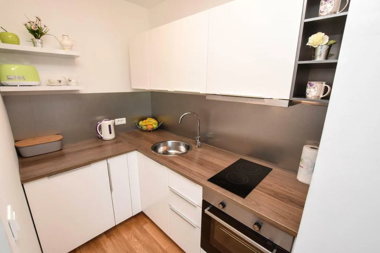 Apartment Lenora Split 0*,  Croatia